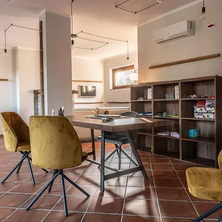 Borgo Del Bambu Farm stay Perito
