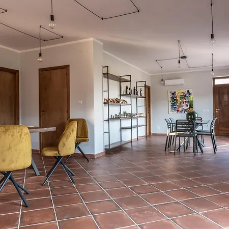 Borgo Del Bambu Farm stay Perito