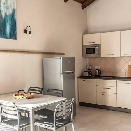 Borgo Del Bambu Farm stay Perito