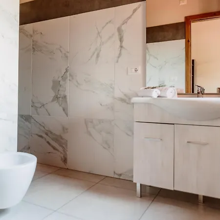 Borgo Del Bambu مزرعة للإقامة